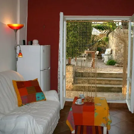 Mediterraneo Apartment *
